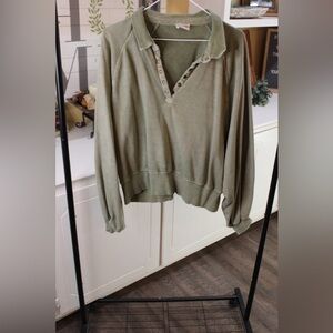 Olive Green Button Detail Pullover Top 🌿